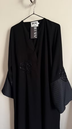 عباية العيد تطريز