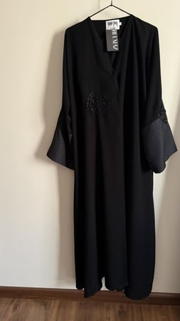 عباية العيد تطريز