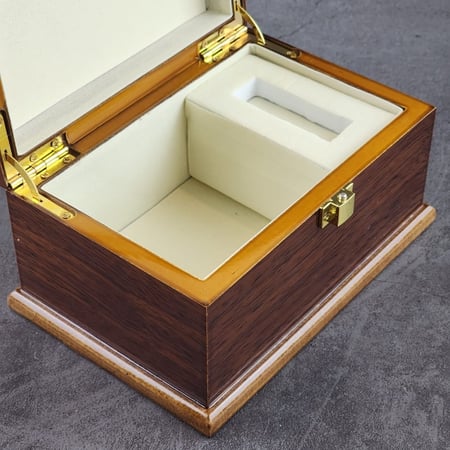 طقم خشبي ( ربع تولة + أوقية عود )