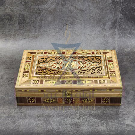 علبة سورية موزاييك فاخرة ( كيلو - كيلو ونصف )