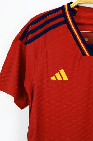 تيشيرت منتخب اسبانيا الاساسي  2023-2022 فئة اللاعبين