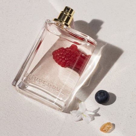 burberry عطر her