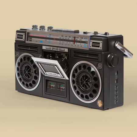 مسجّل - مشغّل كاسيت | أسود