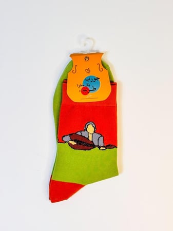 شراب Socks | عازف عود مع كلمة موسيقى في الجانب