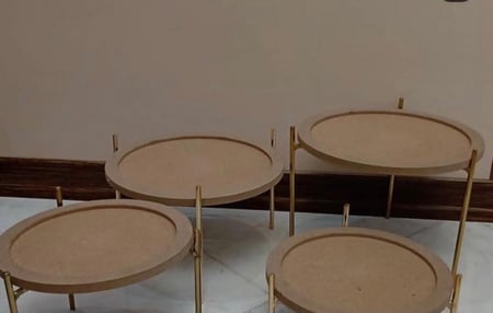 حامل حديد ارتفاع 20 قطرها 26 لون ذهبي