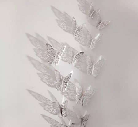 3قطع فراشات ب 3 مقاسات مختلفه لتزين اعمال الريزن والاعمال الفنيه وديكور الجدار او تزين الحلا