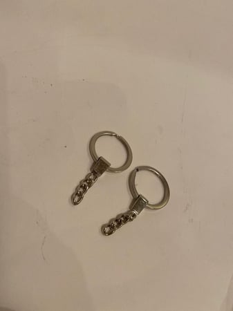 5حبات تعليقات متوفر لونين