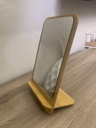 مرايا بإطار خشبي للأعمال الفنيه