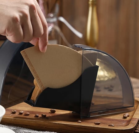 حامل فلاتر بلاستك اسود مع الغطاء  - المقاس 01