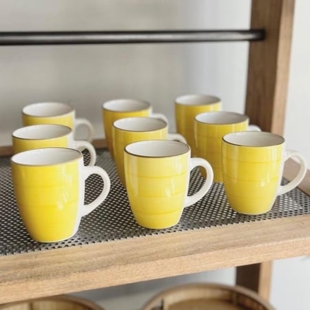 مج لون أصفر