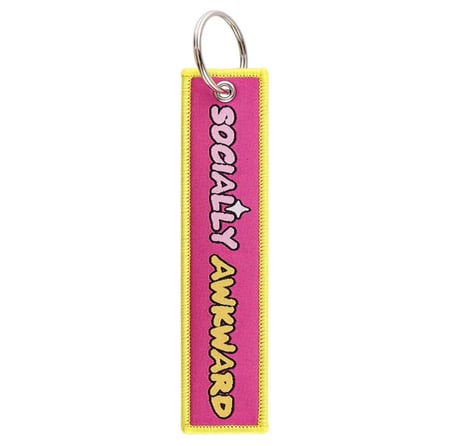 تعليقه socially awkward