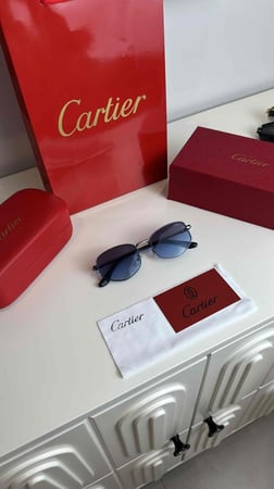 نظارة كارتييه - فوكالي