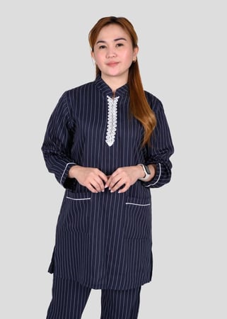 زي عاملات شتوي بتصميم دانتيل و جيوب امامية