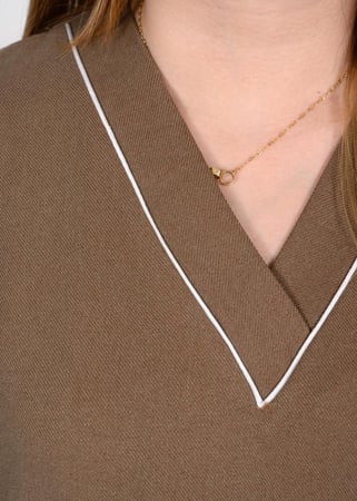 زي عاملات شتوي بجيوب امامية