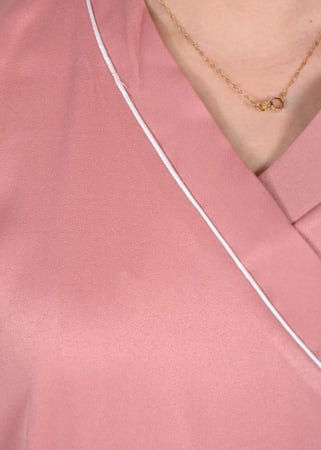 زي عاملات شتوي بجيوب امامية