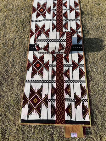 مدهـ شنطه جلد ضد الماء مترين في ٨٠ سانتي  سهل للحمل والتنقل