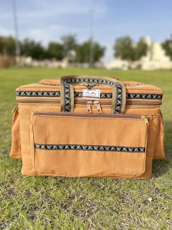 شنطه عزبه تنزاني مطرز بالاسود طول 50 عرض 36 ارتفاع 33