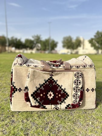 شنطه عزبه حجم كبير قماش بالكامل مقاس  طول ٦٠ عرض ٤٢ ارتفاع ٤٠