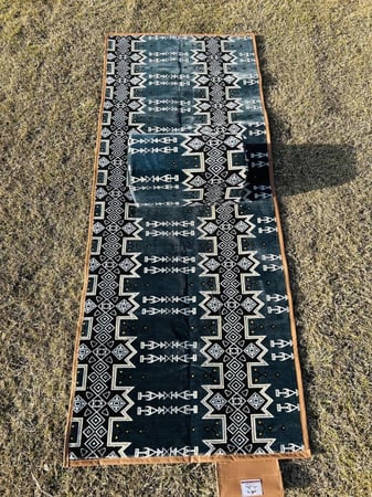 مدهـ شنطه جلد ضد الماء مترين في ٨٠ سانتي  سهل للحمل والتنقل