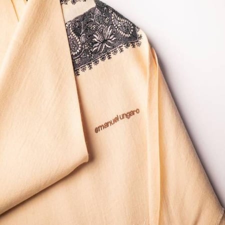 شال شتوي ايمانويل انقارو