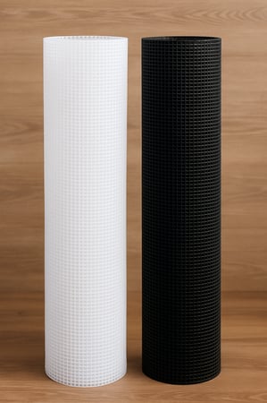 شبك كنفاه ( كانفاس) بلاستيك للتطريز والأشغال اليدوية – أبيض / أسود