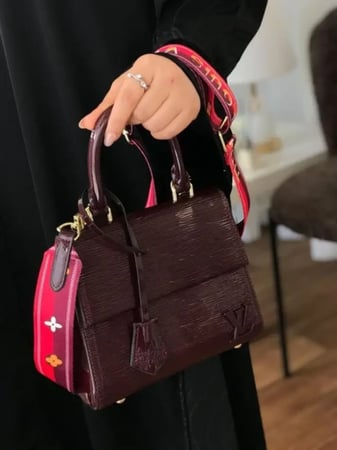 شنطه الفي LV