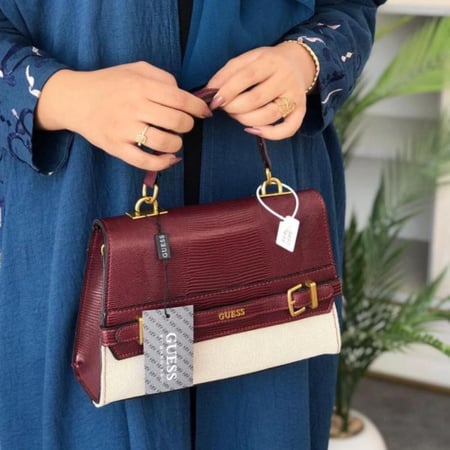 شنطة جيس عنابي