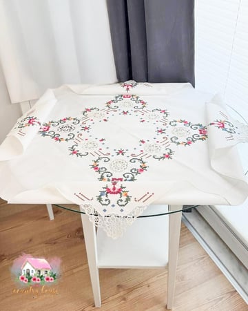 3717 مفرش مطرز انتيك روزا الأنيق