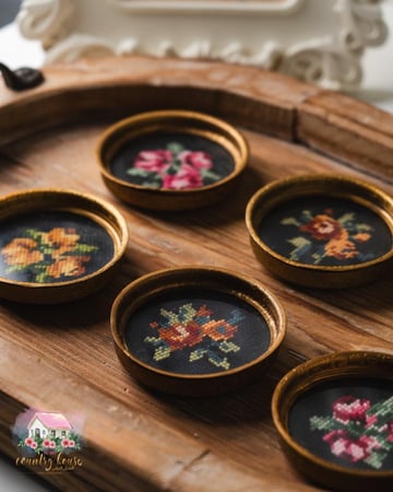 3635 طقم صحون للشاي أنتيك بالتطريز الكلاسيكي - المنزل الريفي الهادئ
