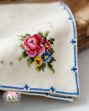 3694 مفرش انتيك مطرز الزهرة الأنيقة