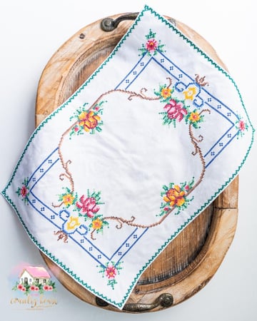 3695 مفرش انتيك مطرز  أناقة الزمان