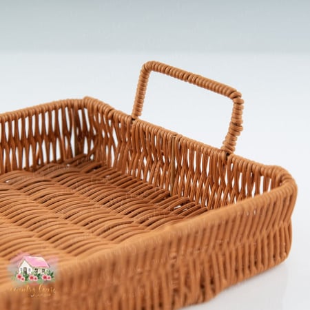 صينية صغيرة مستطيلة من الراتان - المنزل الريفي الهادئ