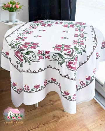 3705 مفرش مطرز انتيك Maison Fleurie