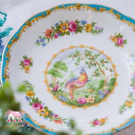 طبق كوب صغير انتيك من رويال البرت Royal Albert - المنزل الريفي الهادئ
