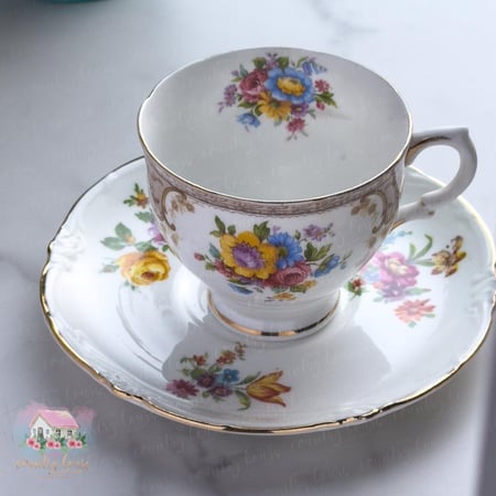 كوب مع صحن انتيك من سالزبيري Salisbury - المنزل الريفي الهادئ