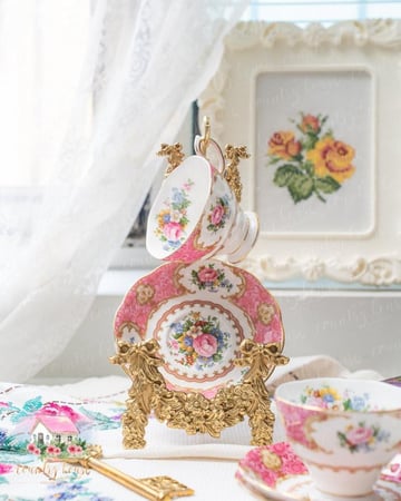 3730 كوب مع صحن انتيك من رويال البرت