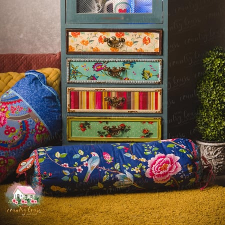 كوشن طويل مورد أزرق من بيب ستوديو - المنزل الريفي الهادئ