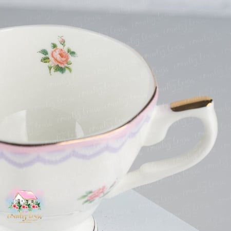 كوب المنزل الريفي بنقشة رويال البرت 12 - المنزل الريفي الهادئ