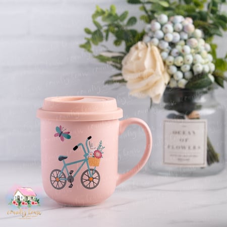 كوب أنيق مع غطاء رقم 5 - المنزل الريفي الهادئ