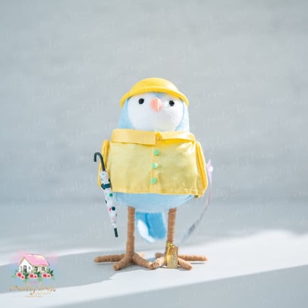 دمية العصفور والمظلة القماشية - المنزل الريفي الهادئ