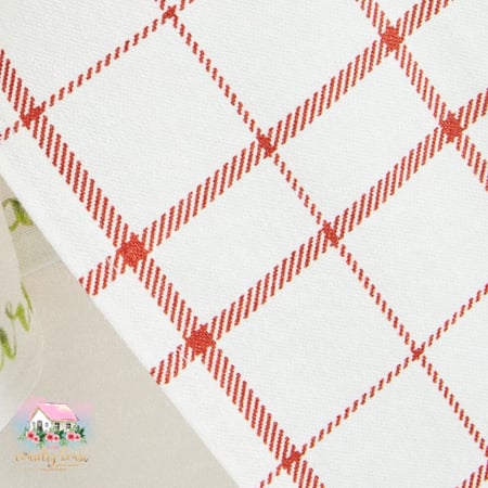 مفرش أبيض مخطط - المنزل الريفي الهادئ