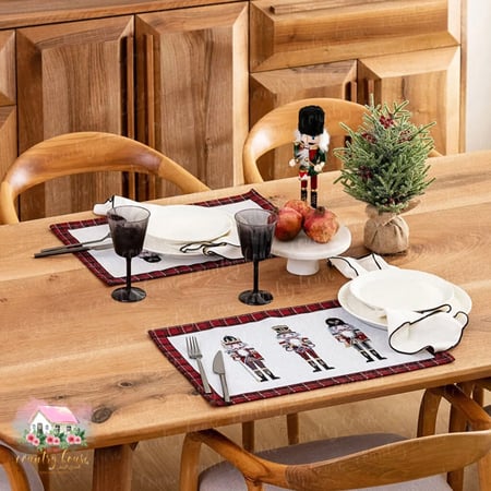 لبادة الجنود الشتوية - المنزل الريفي الهادئ