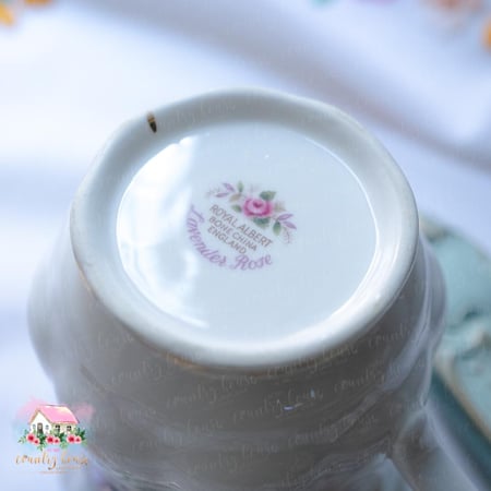 كوب مع صحن انتيك من رويال البرت Royal Albert - المنزل الريفي الهادئ