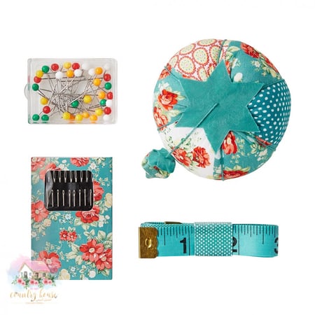 حقيبة الخياطة الأنيقة - المنزل الريفي الهادئ