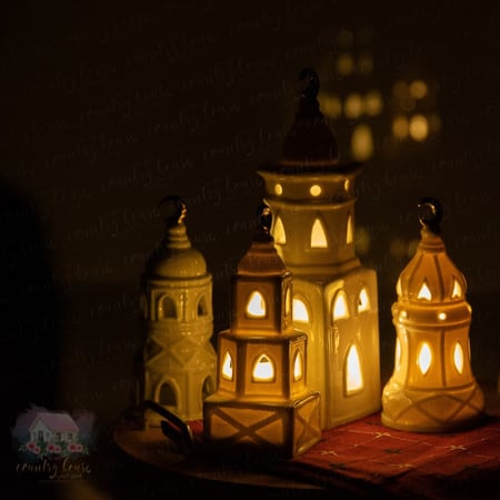 تحفة المنارة مع إضاءة