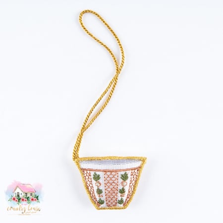 تعليقة تطريز هاندميد