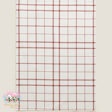 مفرش أبيض مخطط - المنزل الريفي الهادئ