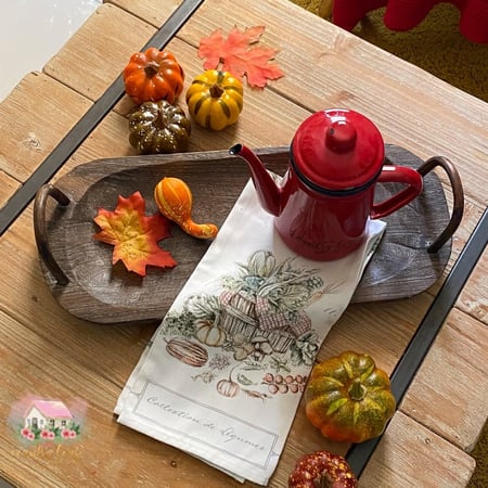 صينية خشبية بشكل بيضاوي ومسكة خشبية - المنزل الريفي الهادئ