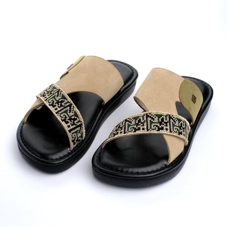 احذية شرقية