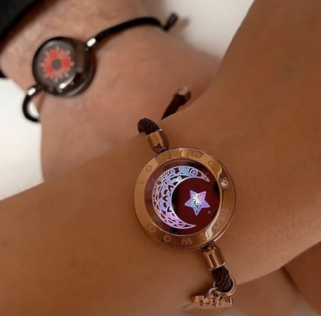 اساور المسافات {ذهبي، اسود}